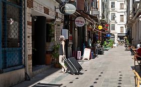 Aysa Hotel